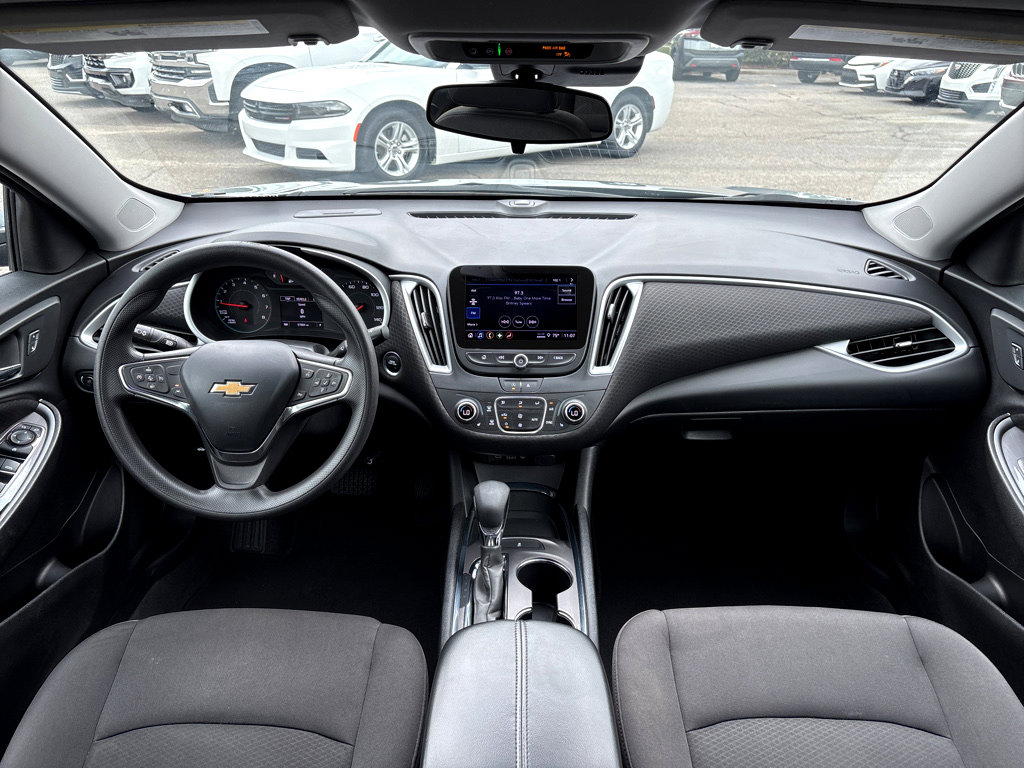 2023 Chevrolet Malibu 1LT photo 4