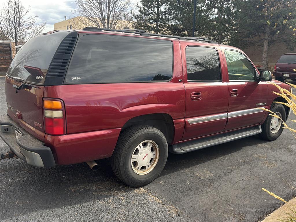 2002 Gmc Yukon XL SLT photo 3