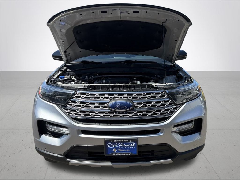 2022 Ford Explorer Limited photo 3