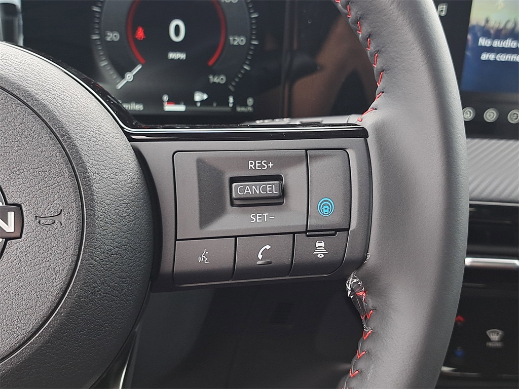 2026 Nissan Kicks SR photo 25