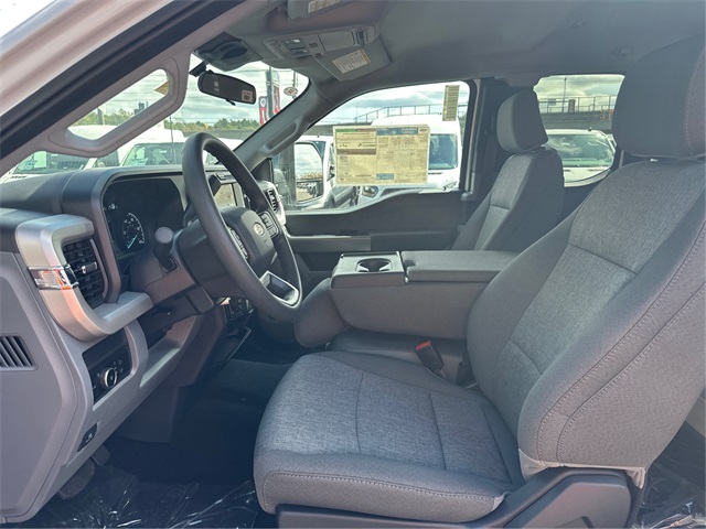 2025 Ford F-350 photo 9