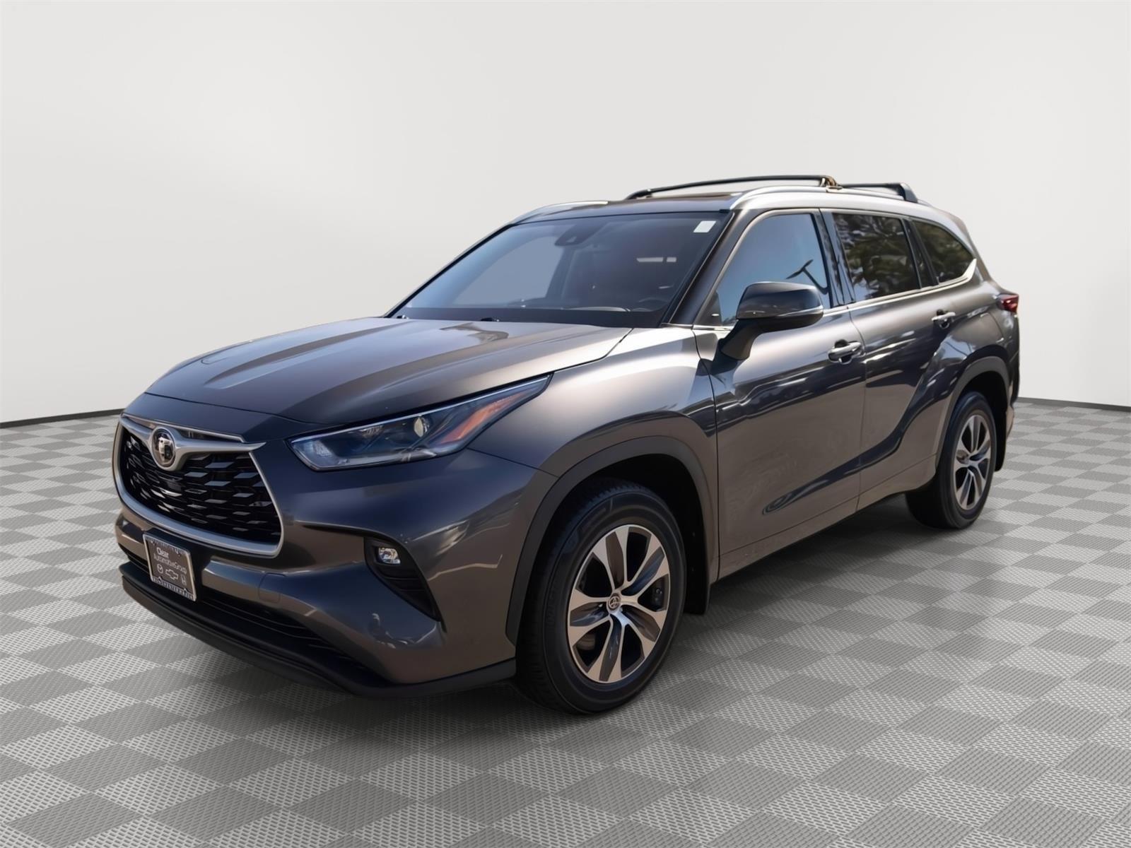 2021 Toyota Highlander XLE photo 17