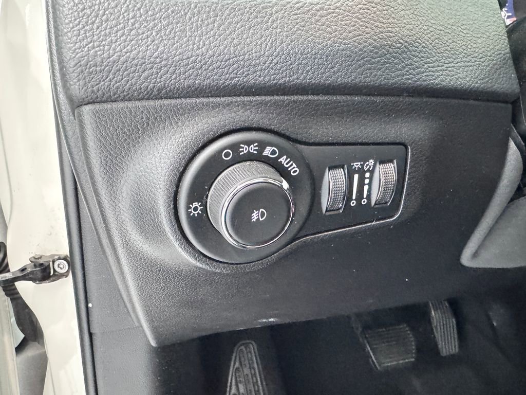 2020 Jeep Compass North Edition Latitude photo 18
