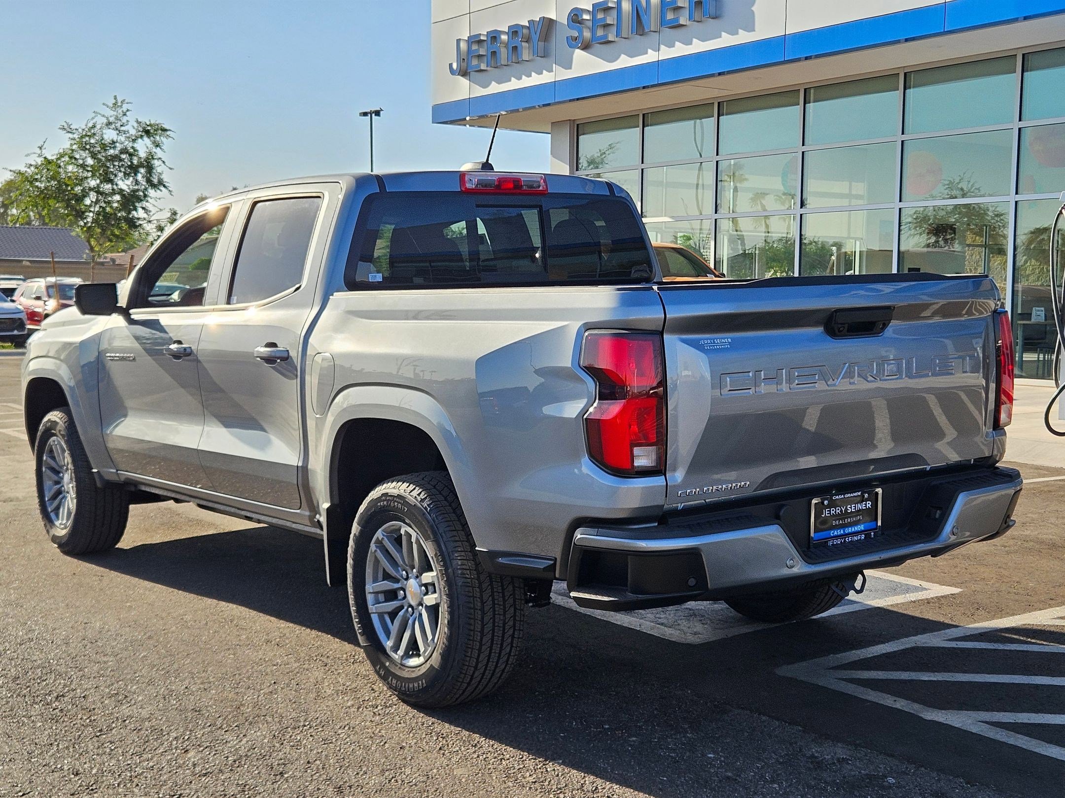 2026 Chevrolet Colorado LT photo 3