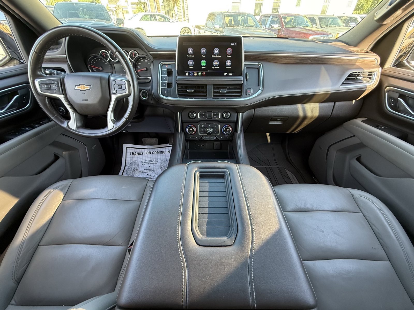 2021 Chevrolet Suburban LT photo 16