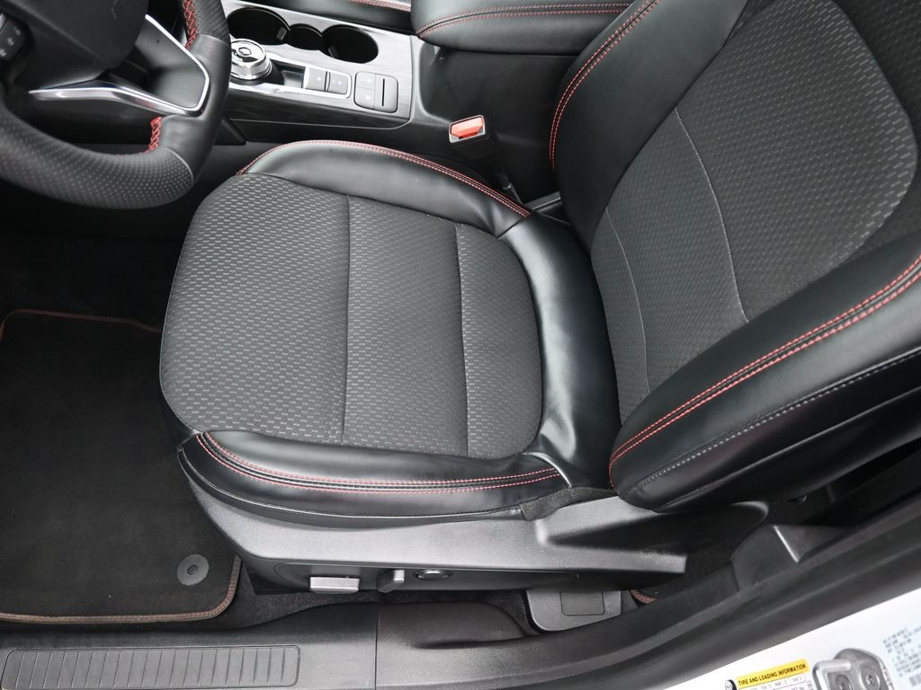 2023 Ford Escape ST-Line photo 10