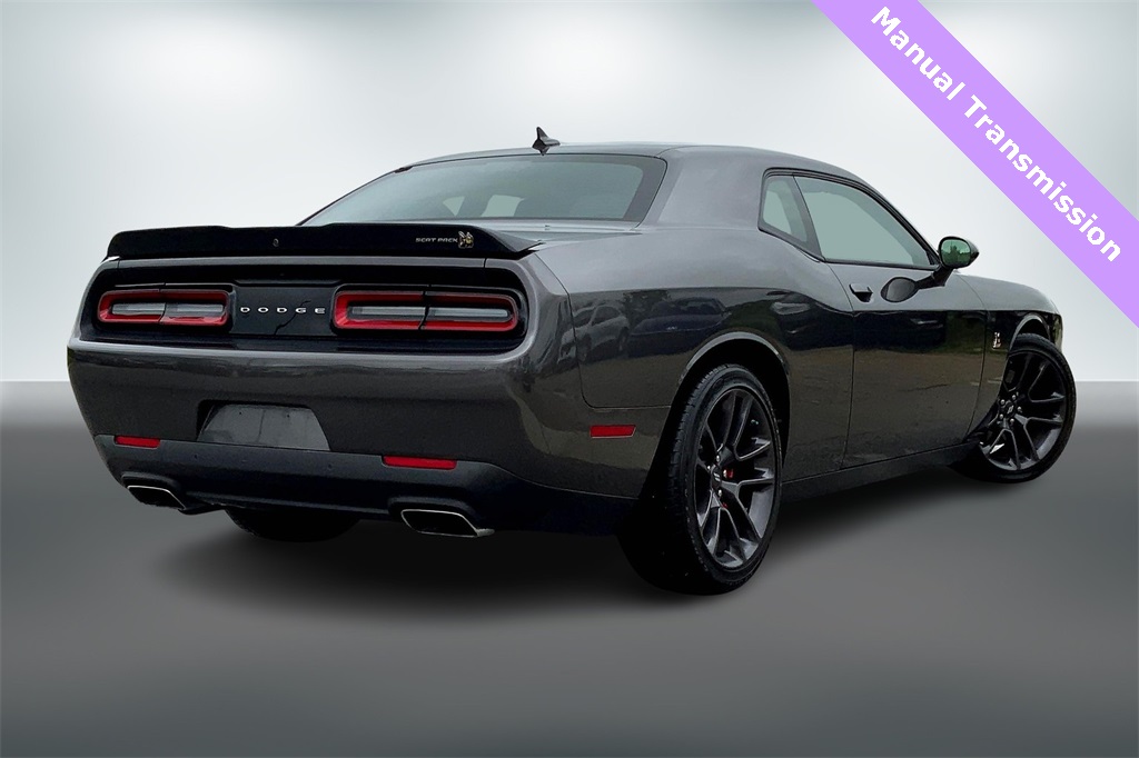 2022 Dodge Challenger R/T Scat Pack photo 4