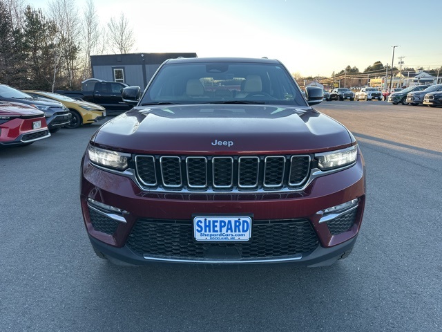 2025 Jeep Grand Cherokee Limited photo 2