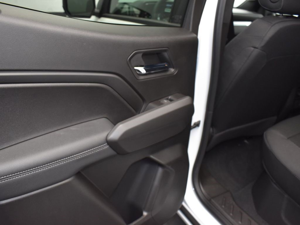 2024 Chevrolet Colorado LT photo 15