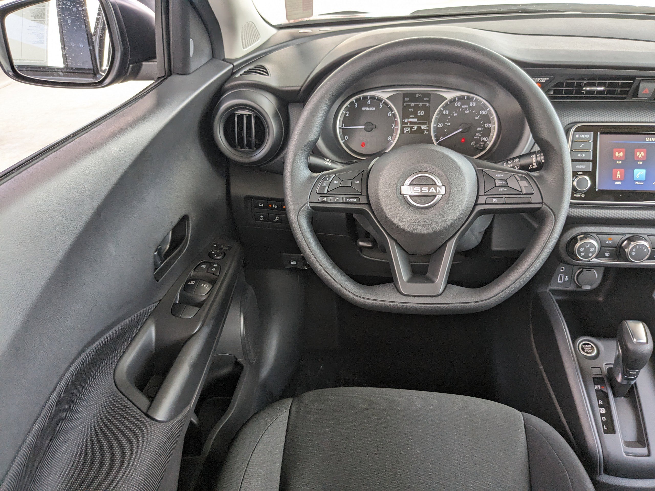 2025 Nissan Kicks Play S photo 10