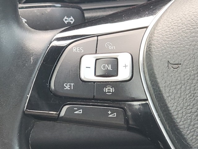 2021 Volkswagen Jetta R-Line photo 25