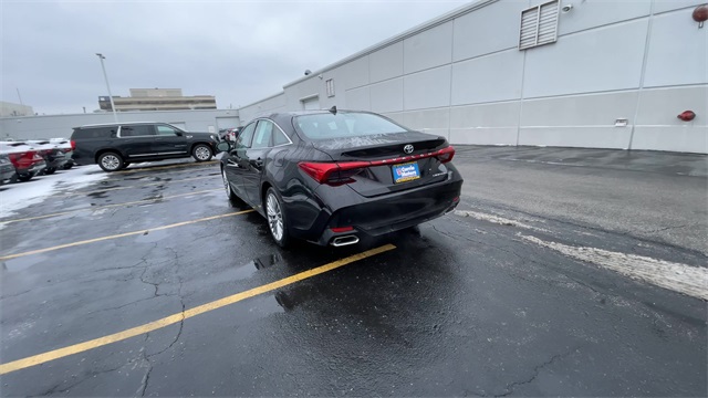 2019 TOYOTA AVALON - Image 7
