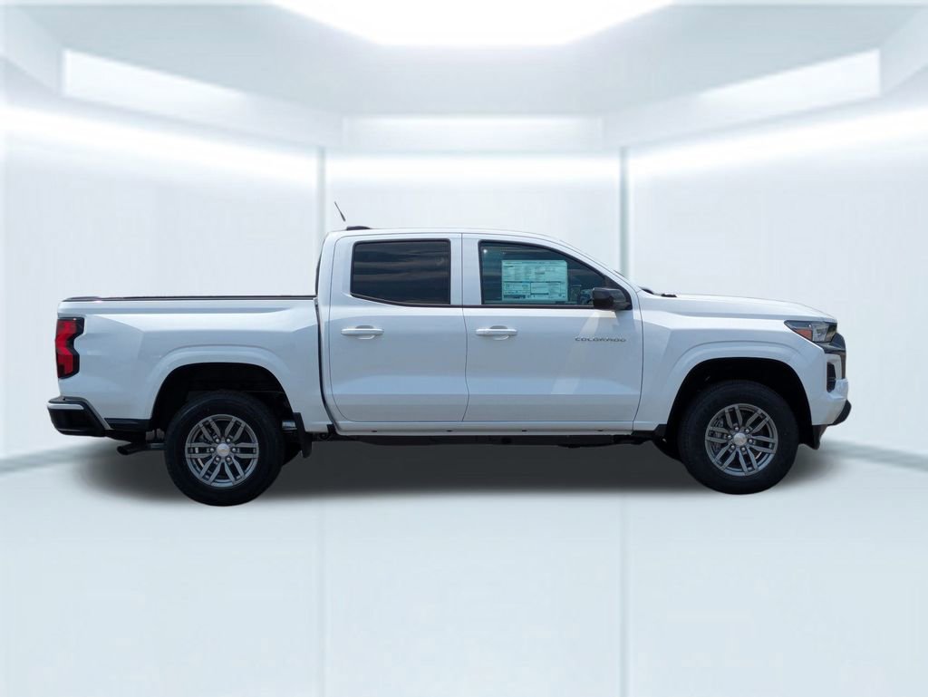 2025 Chevrolet Colorado Work Truck LT photo 6