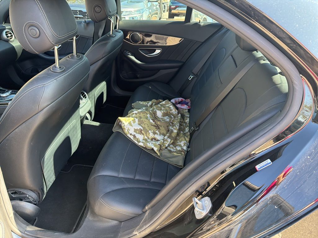 2018 Mercedes Benz C 300 photo 17
