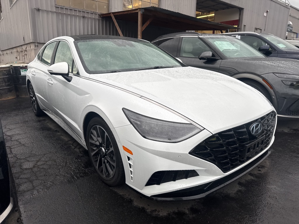 2021 Hyundai Sonata Limited photo 3