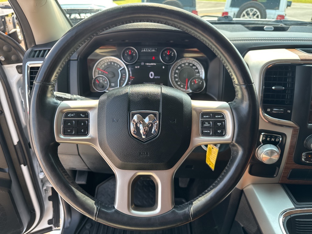 2016 Ram 1500 Laramie photo 44