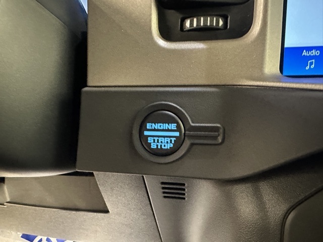 2025 Ford Bronco Outer Banks photo 24