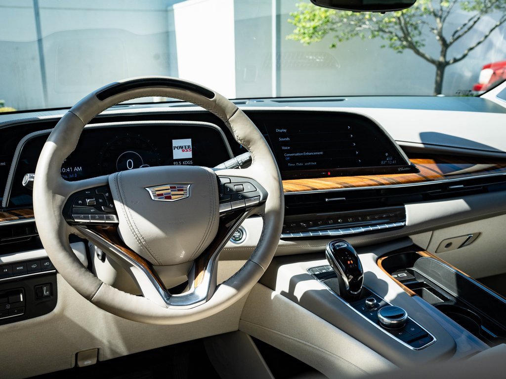 2024 Cadillac Escalade Premium Luxury Platinum photo 4