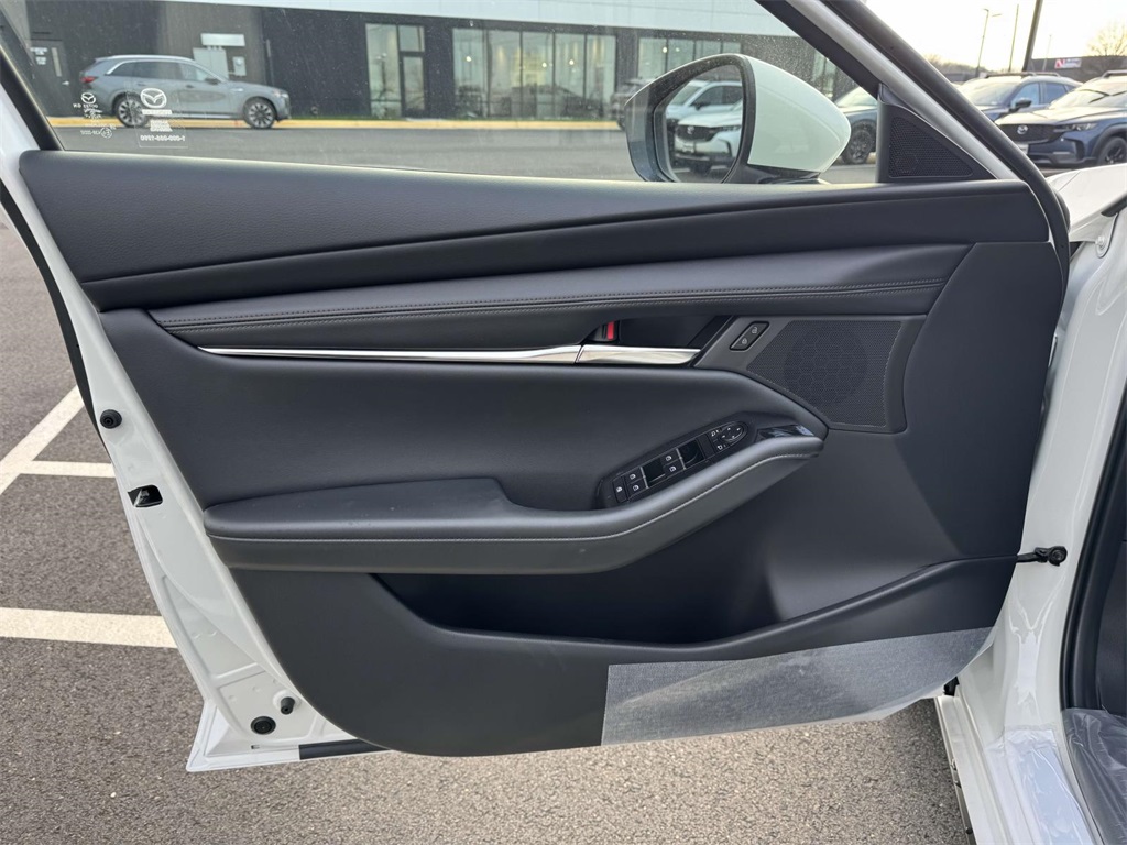 2025 Mazda Mazda3 Sedan 2.5 Preferred Base photo 4