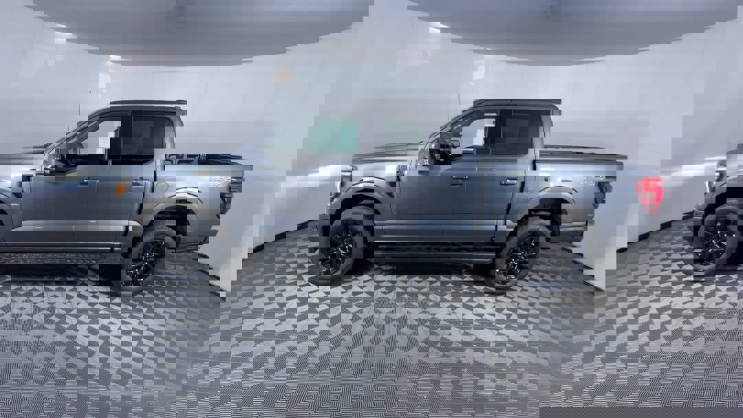 2025 Ford F-150 Lariat photo 5