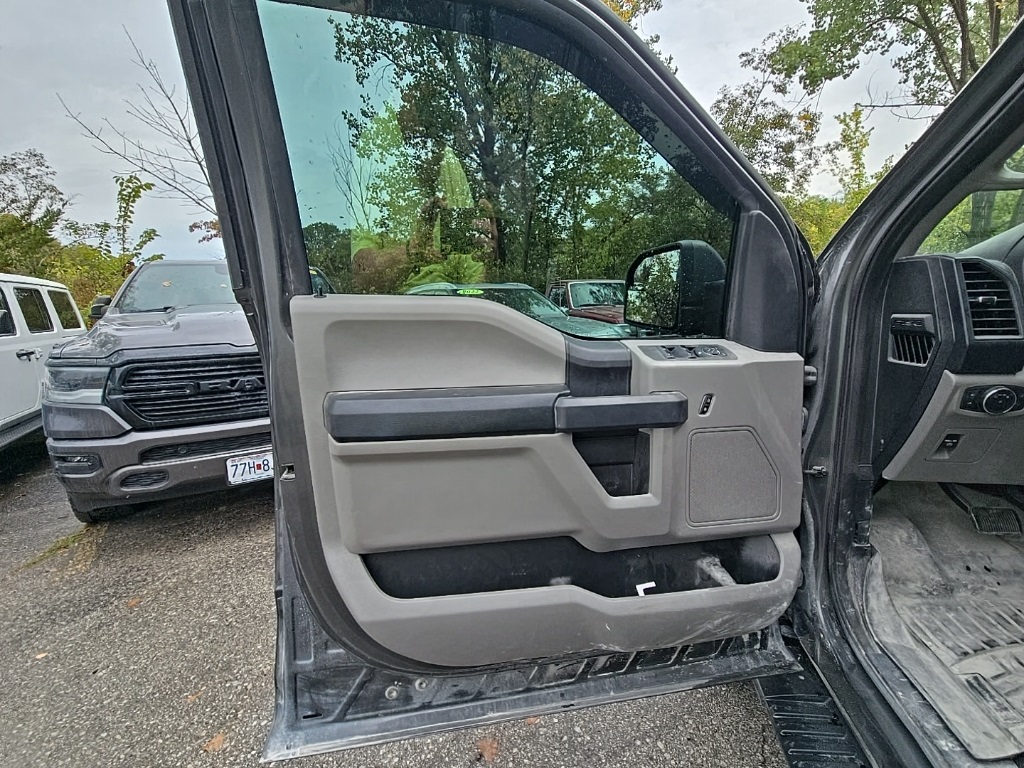 2020 Ford F-150 XL photo 22