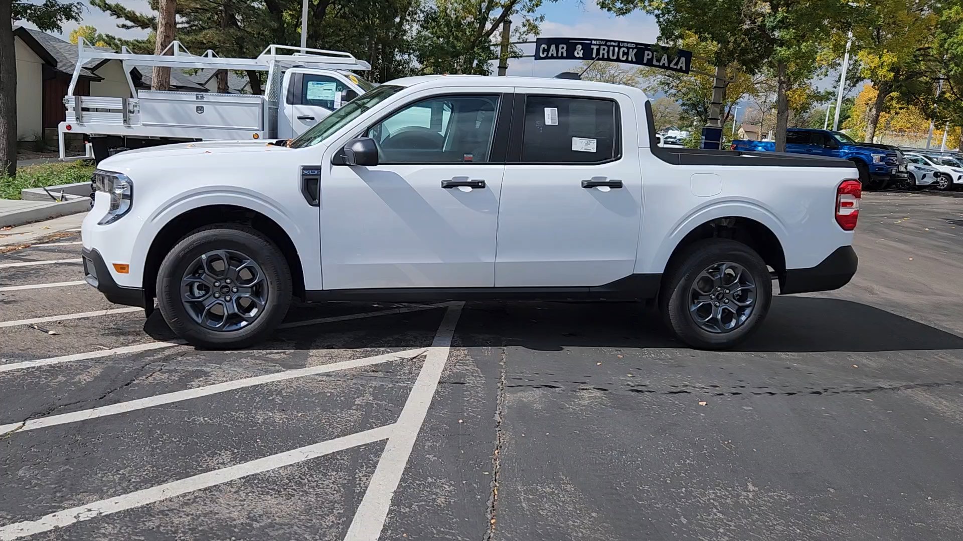 2025 Ford Maverick XLT photo 2