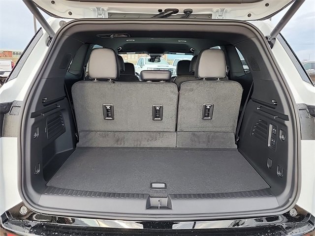 2025 Buick Enclave Sport Touring photo 4