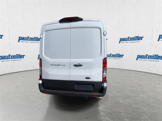 2025 Ford Transit photo 7