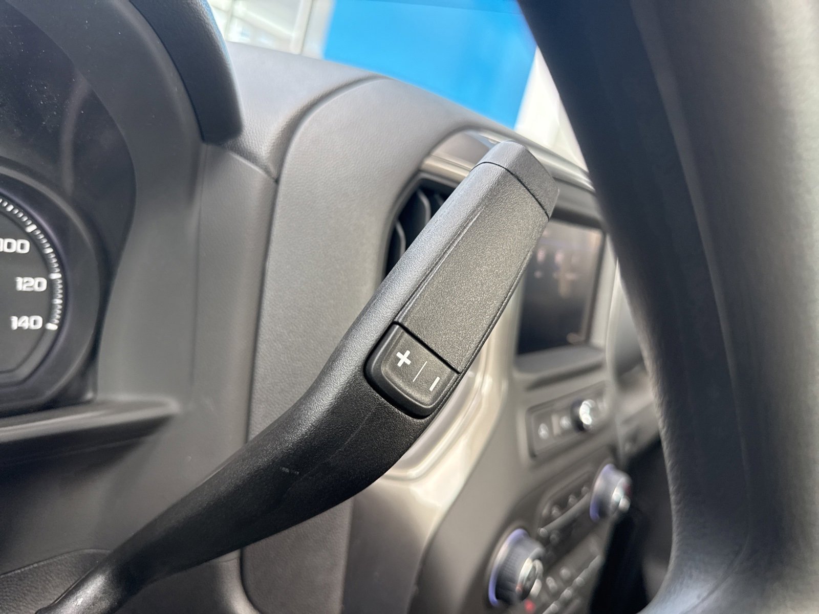 2025 Chevrolet Silverado 1500 photo 25