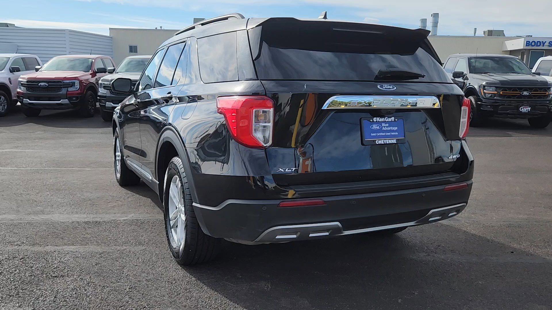 2024 Ford Explorer XLT photo 3