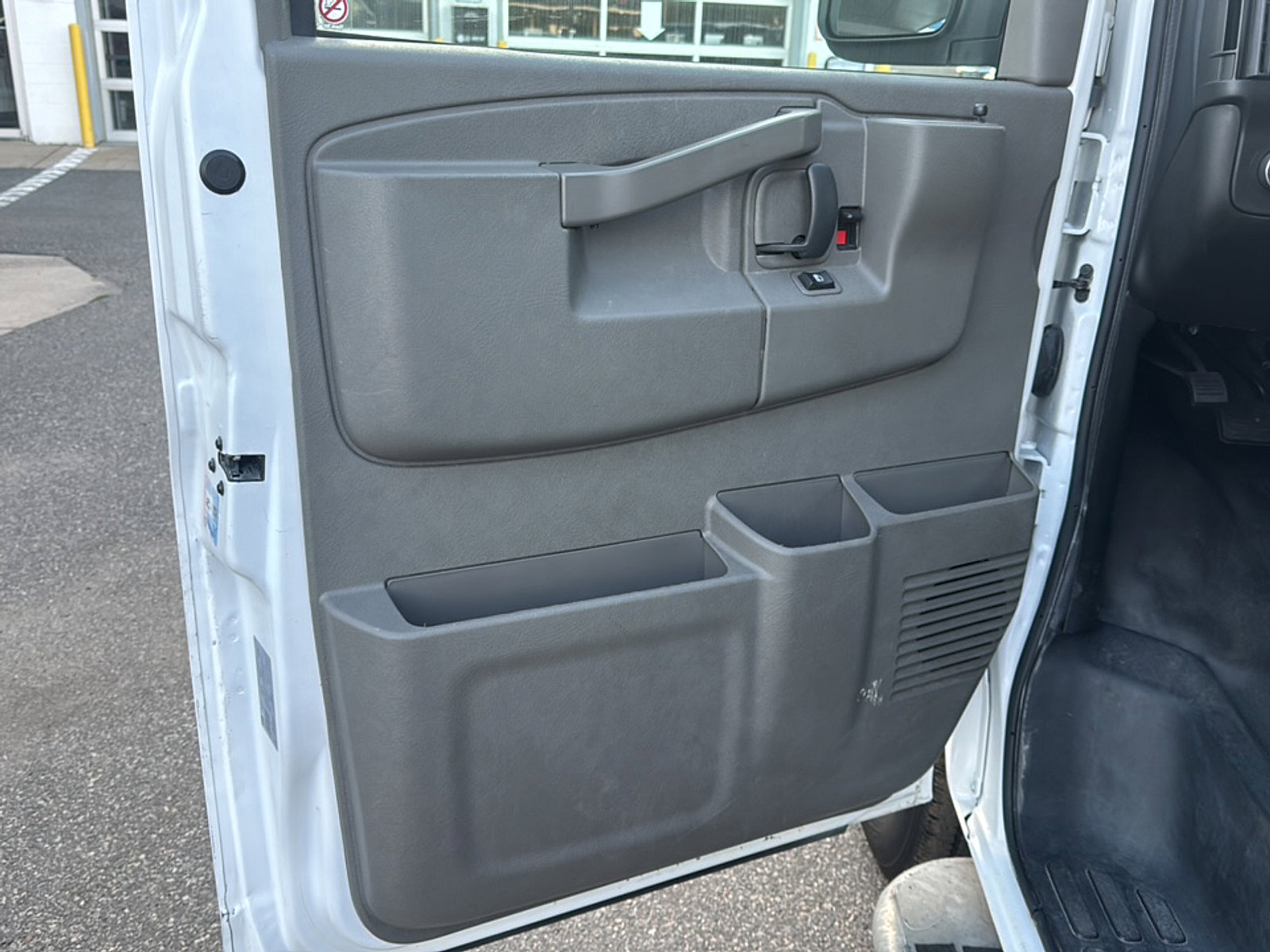 2023 Gmc Savana 2500 Cargo photo 14