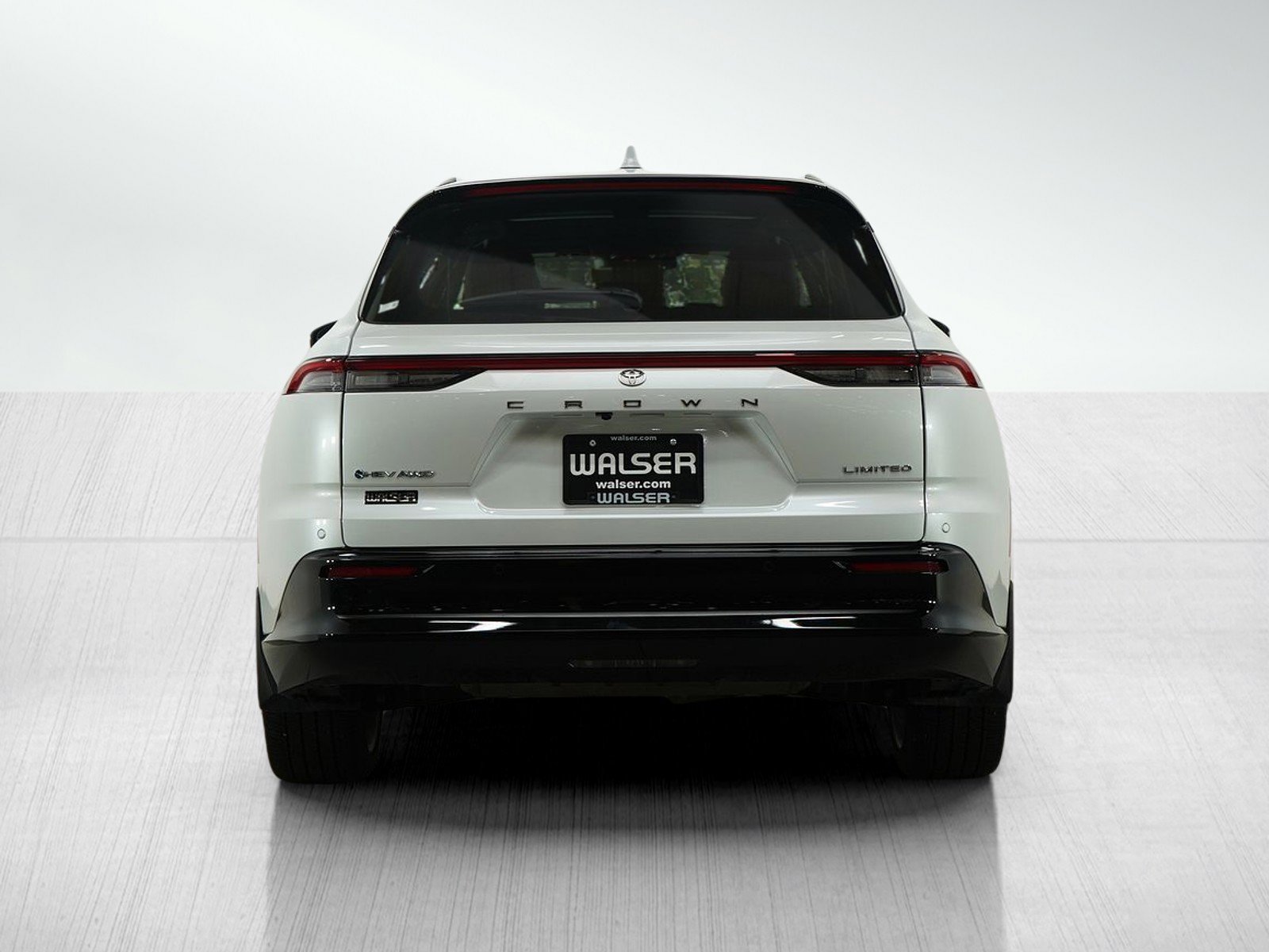 2025 Toyota Crown Signia Limited photo 4