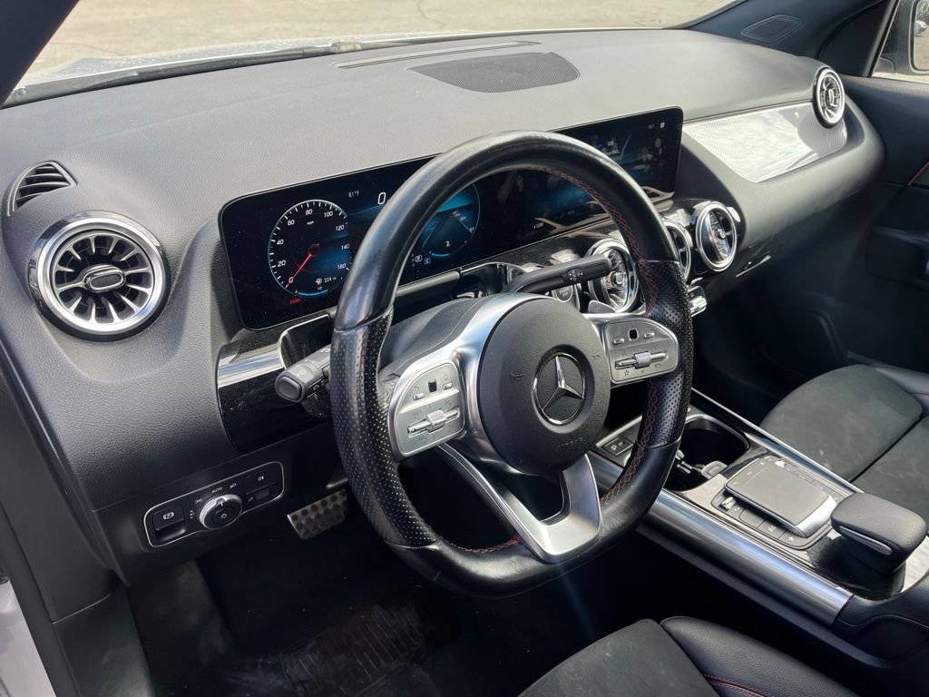 2023 Mercedes Benz GLA 250 photo 4