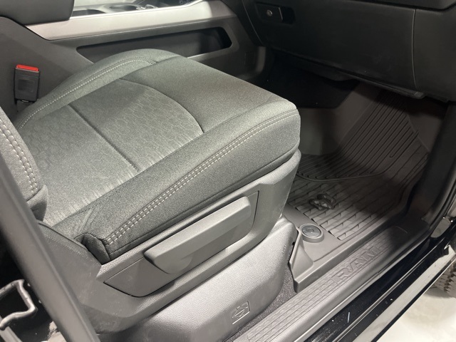 2026 Ram 2500 Big Horn photo 23