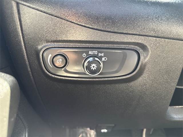 2019 Chevrolet Equinox LT photo 33
