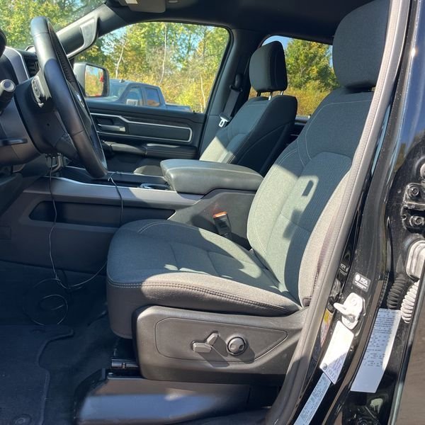 2022 Ram 1500 Big Horn photo 4