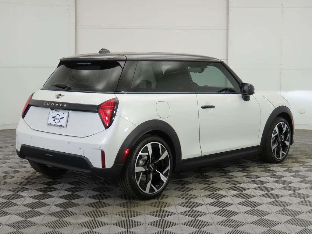 2026 Mini Cooper 2 Door Hardtop Signature photo 4