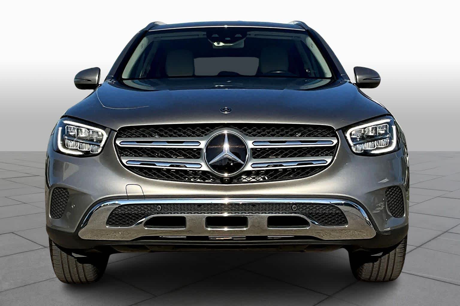 2020 Mercedes Benz GLC 300 photo 3