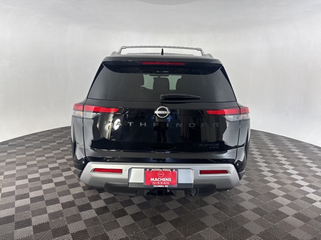 2025 Nissan Pathfinder Platinum photo 7