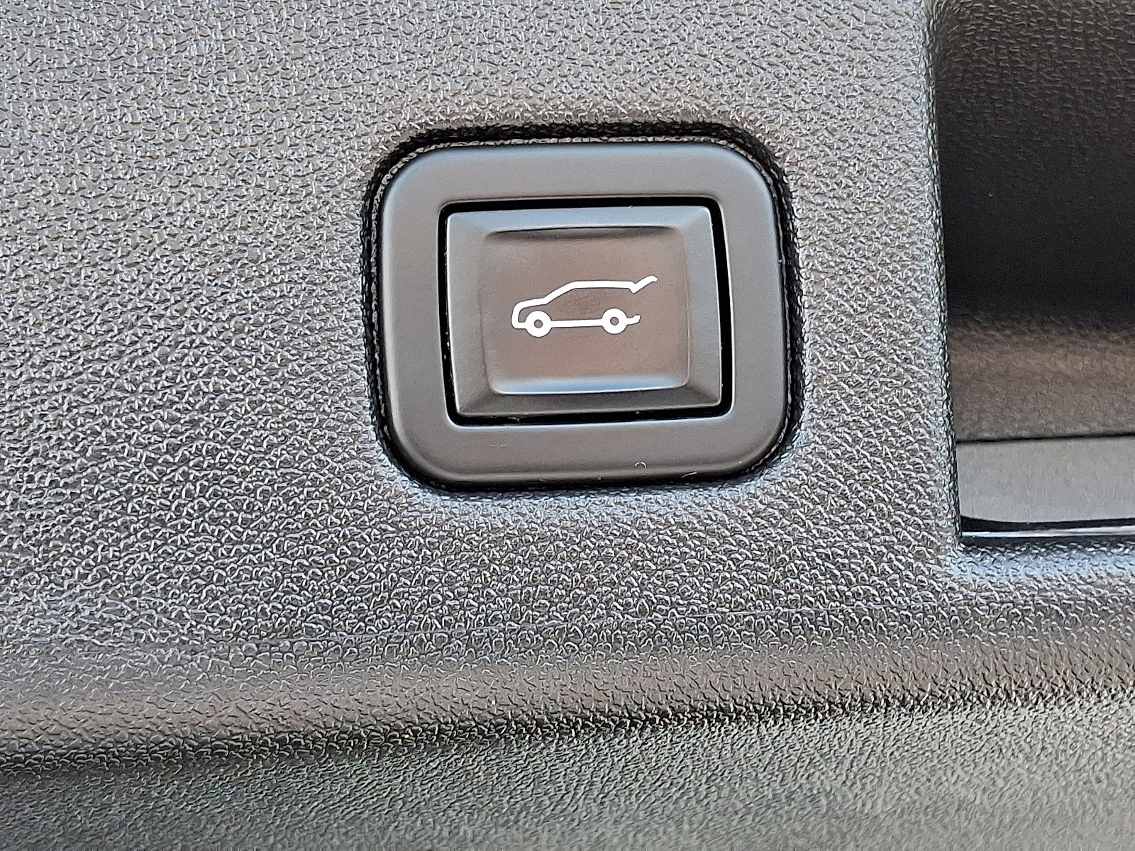 2020 Chevrolet Equinox LT photo 27