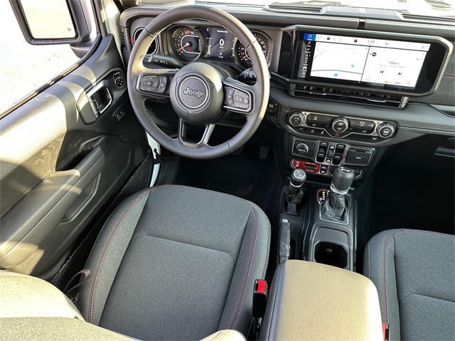 2025 Jeep Wrangler Rubicon photo 15