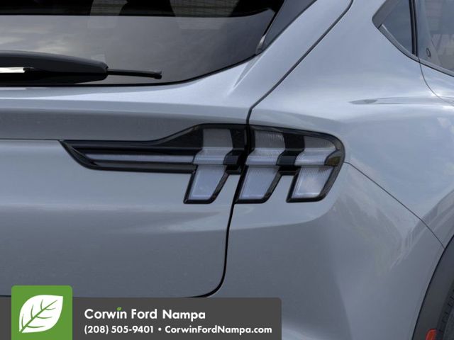 2025 Ford Mustang Mach-E Select photo 18