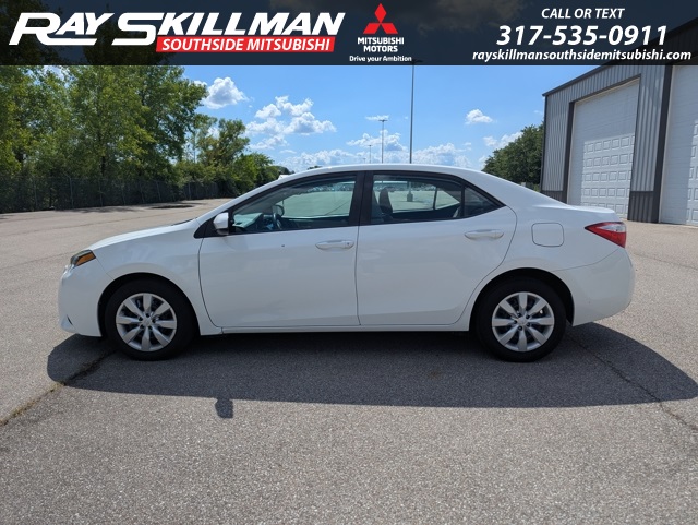 2014 Toyota Corolla LE photo 8