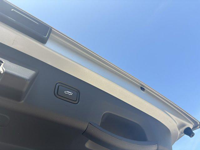 2025 Hyundai Tucson Hybrid SEL Convenience photo 18