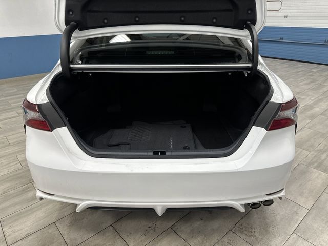 2023 Toyota Camry SE photo 13
