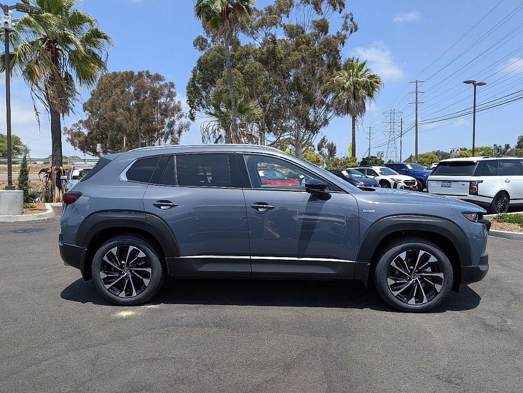 2025 Mazda CX-50 Premium Plus photo 3