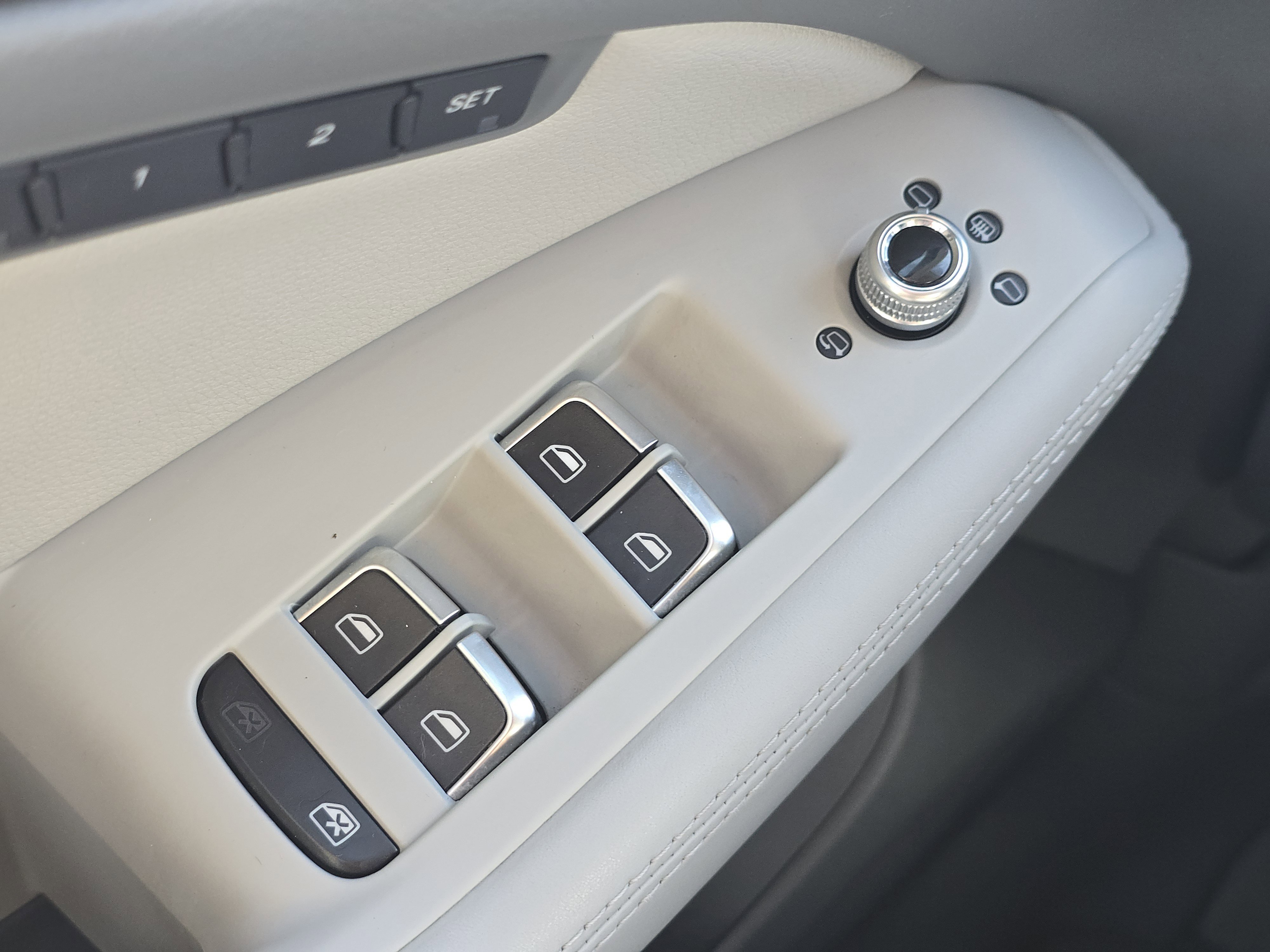 2014 Audi Q5 Prestige photo 12