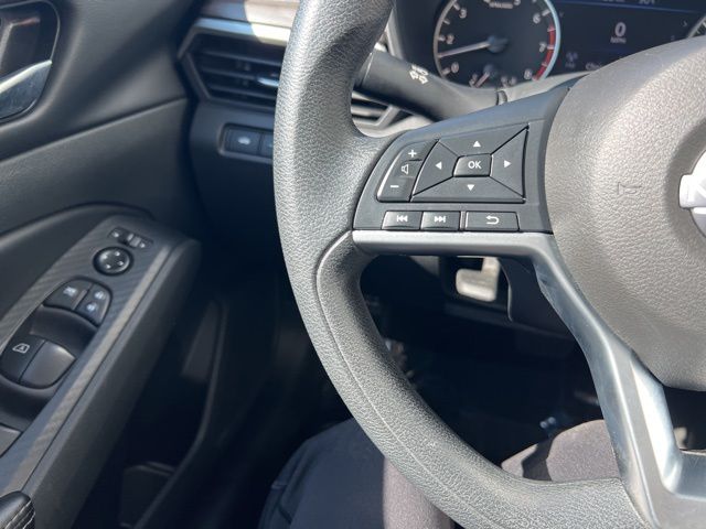 2024 Nissan Altima 2.5 SV photo 11