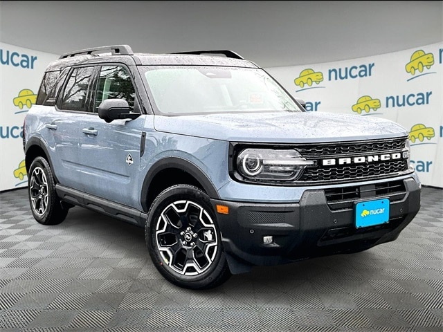 2025 Ford Bronco Sport Outer Banks's photo