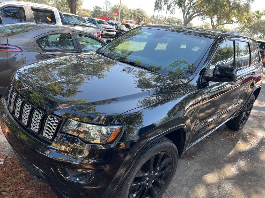 2021 Jeep Grand Cherokee Laredo X's photo